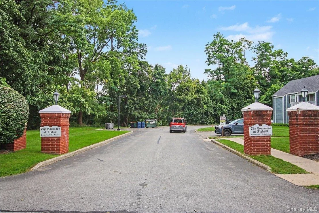 Photo of Unit D at 902 Commons Way