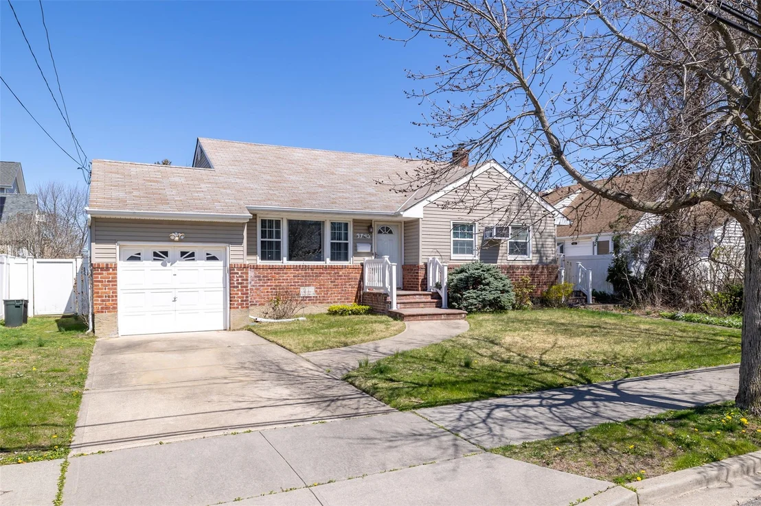Photo of 3783 Harbor Boulevard