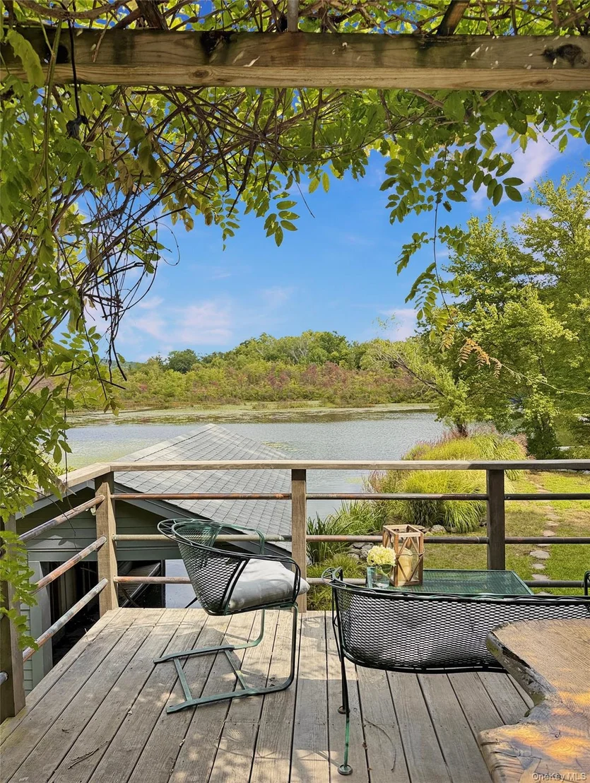 Photo of 44 Cayuga Road