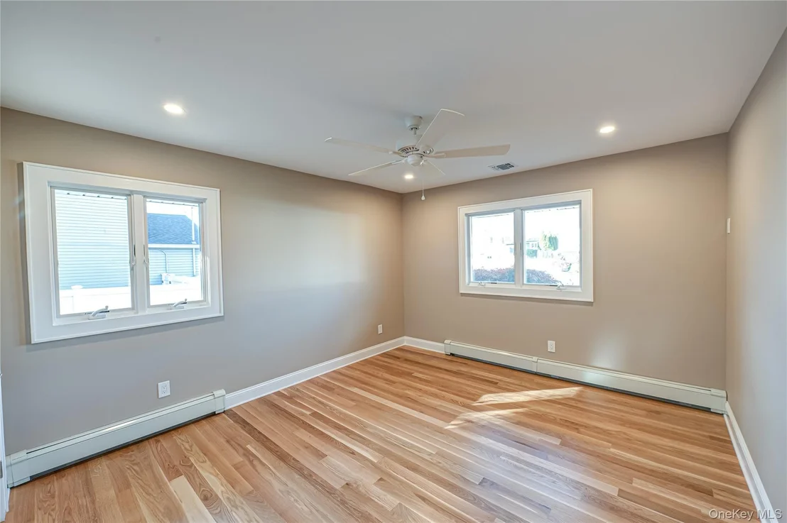 Photo of 31 Boulevard Avenue