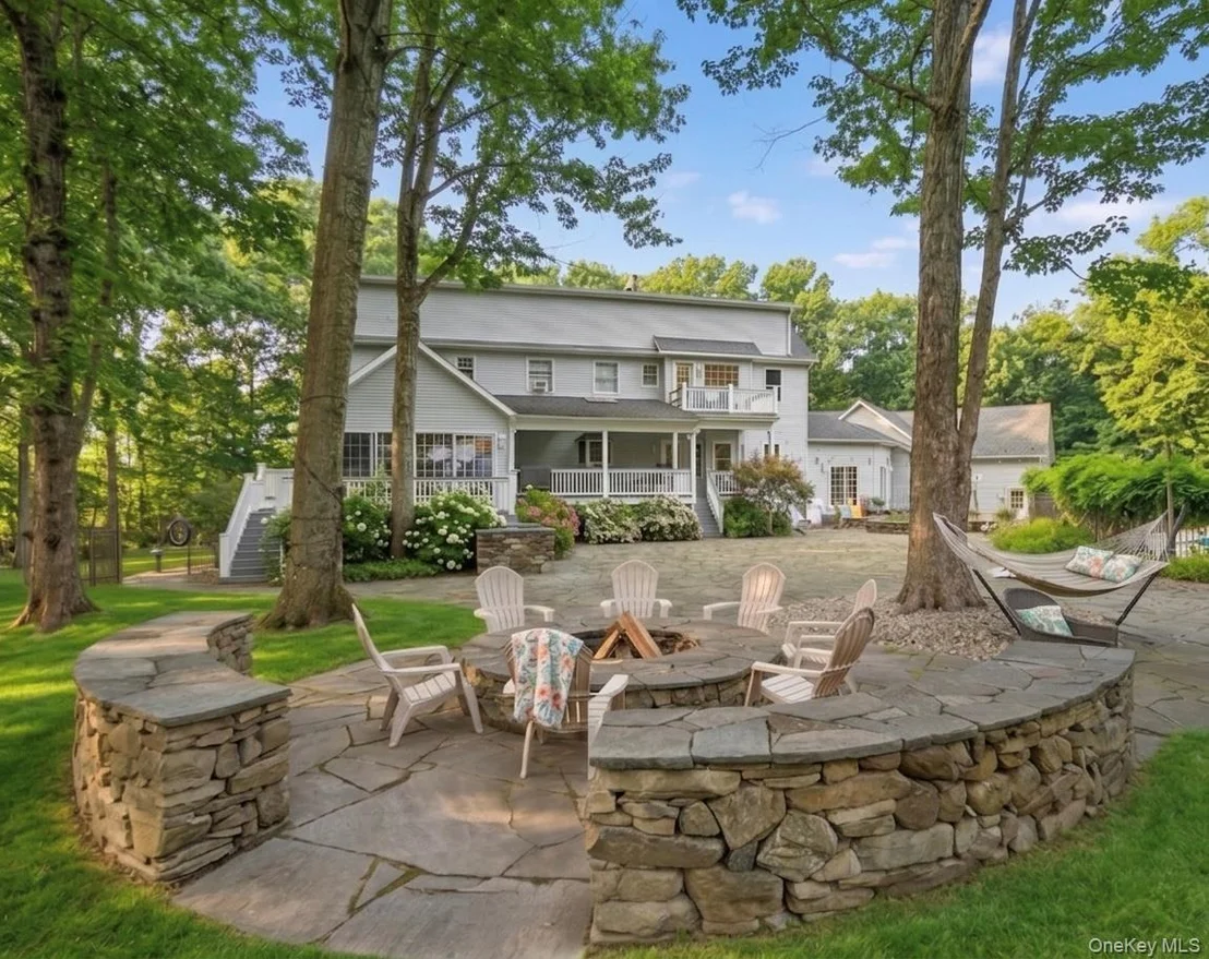 Photo of 16 Sunset Ridge