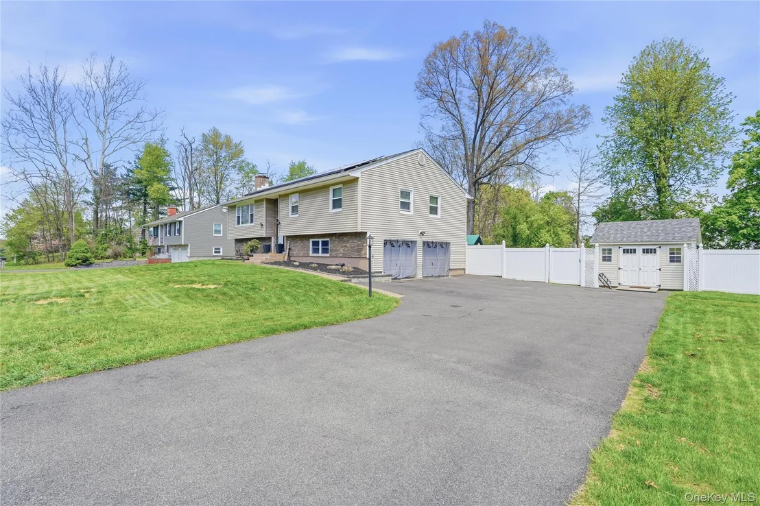 Photo of 12 Daisy Lane