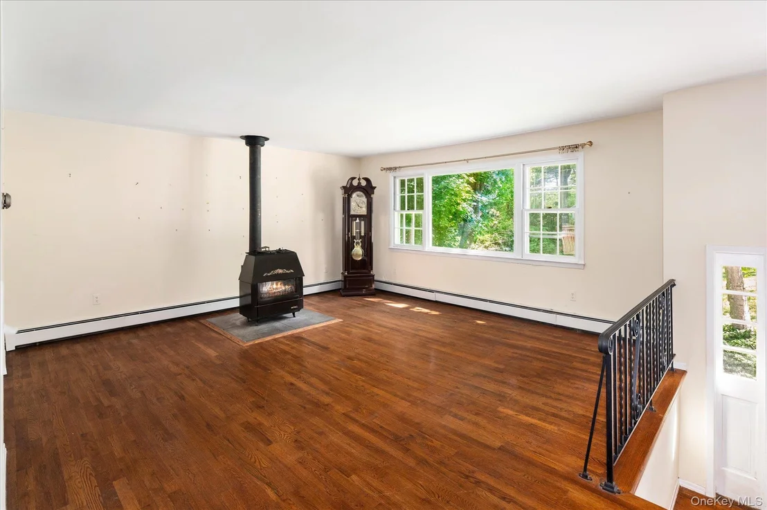 Photo of 45 Laurelton Road