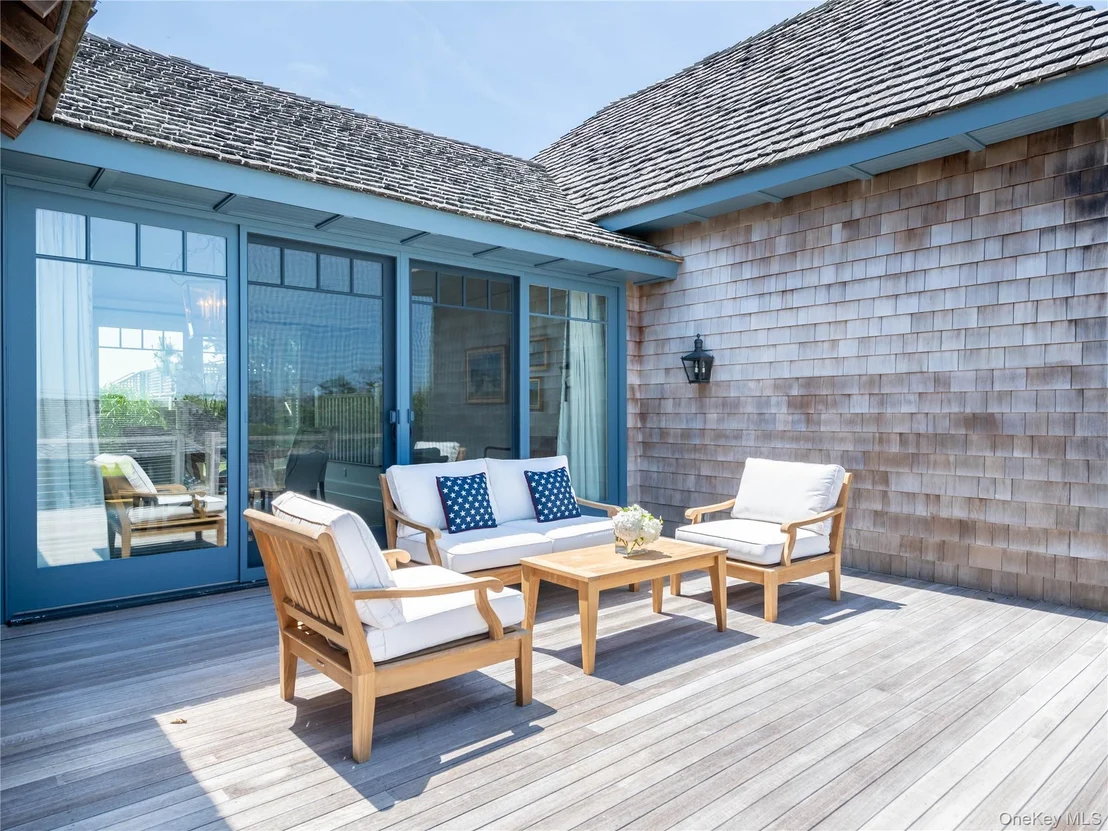Photo of 40 Dune Road