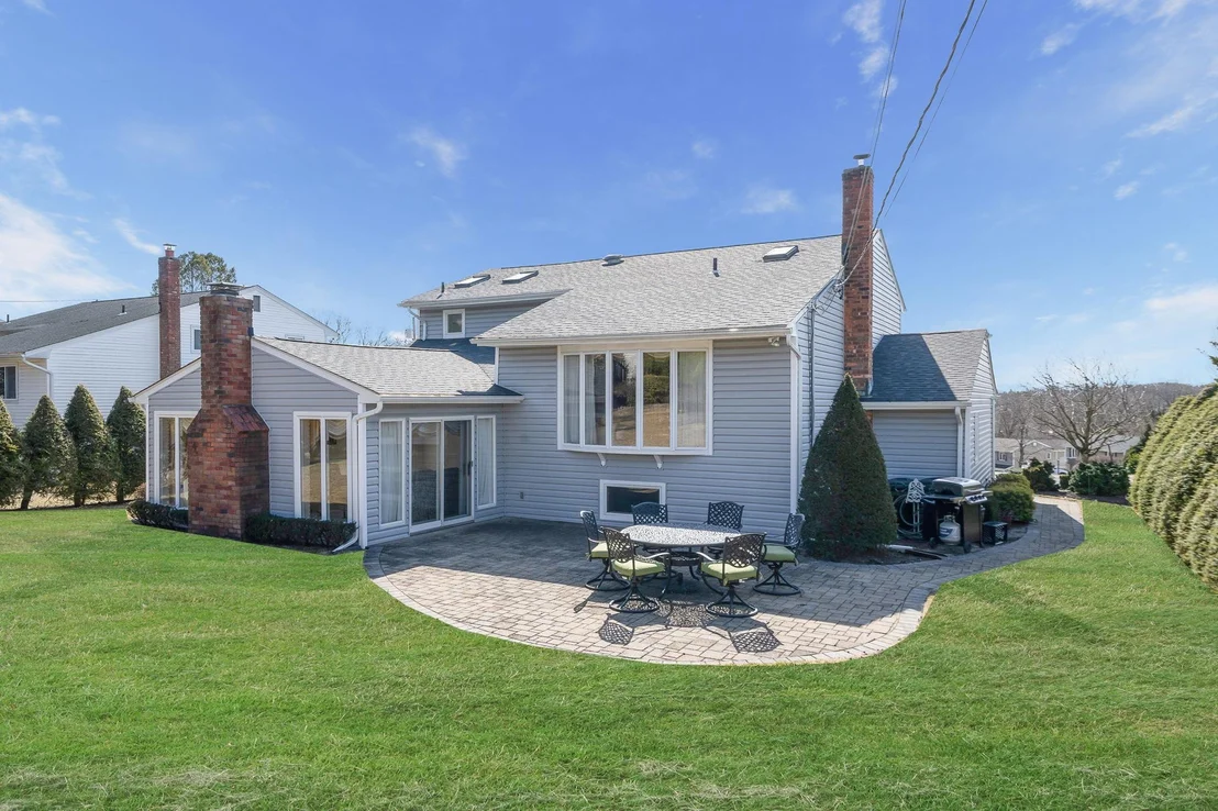 Photo of 33 Lindron Avenue