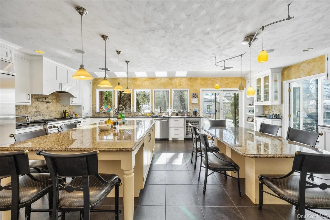Photo of 20 Henhawk Road