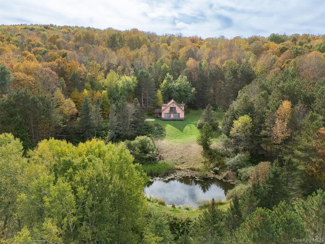 Photo of 515 Magic Mountain Road