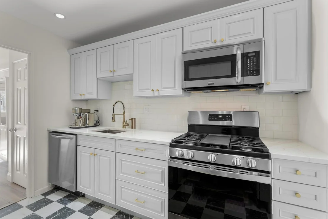 Photo of Unit D at 55 Avon Circle