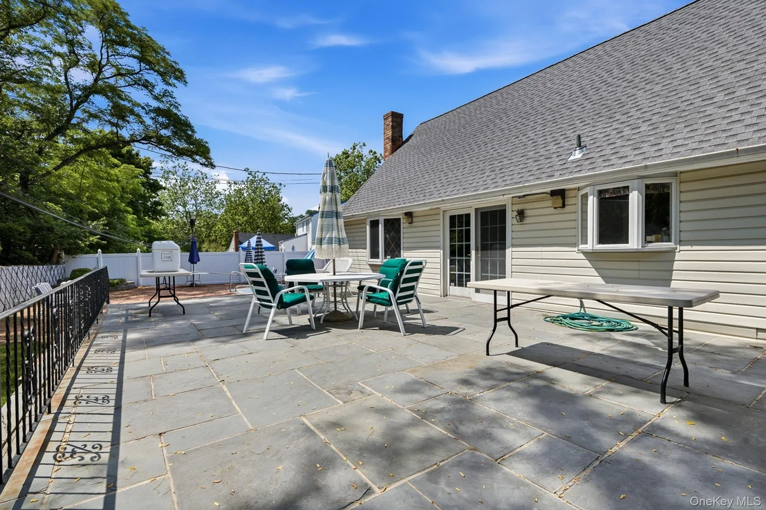 Photo of 10 Arcadia Drive