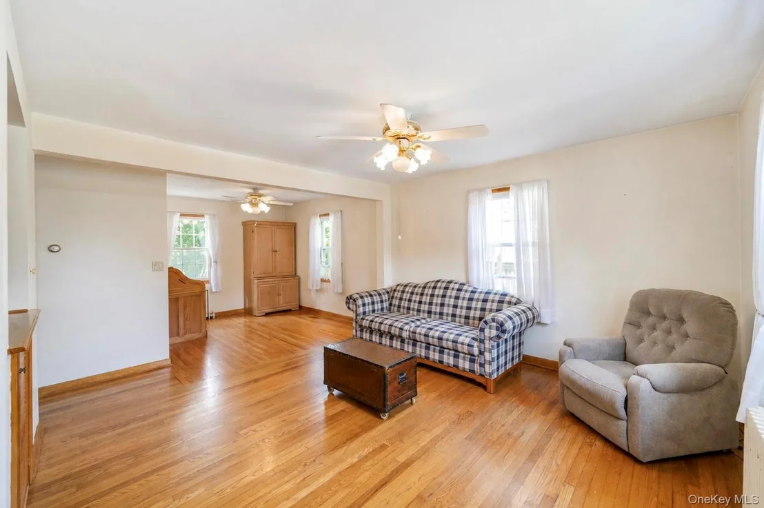 Photo of 44 Maple Drive