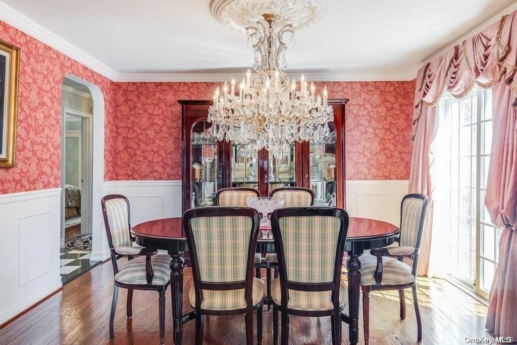 Photo of 15 Rowe Avenue