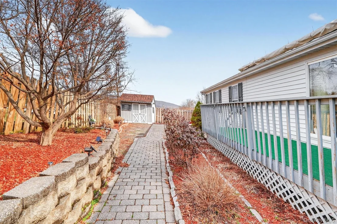Photo of 31 Thamsen Drive