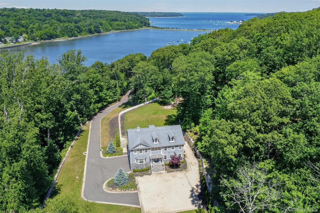 Photo of 261 Harbor Road