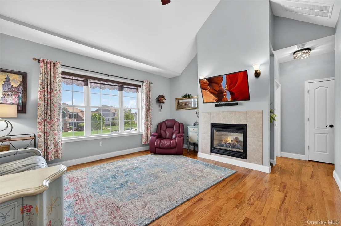 Photo of 7 Deangelis Drive