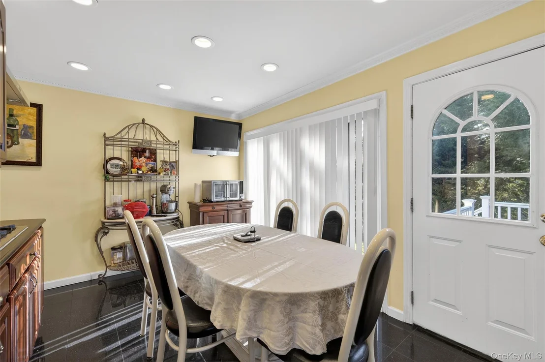 Photo of 1 Peppermill Road