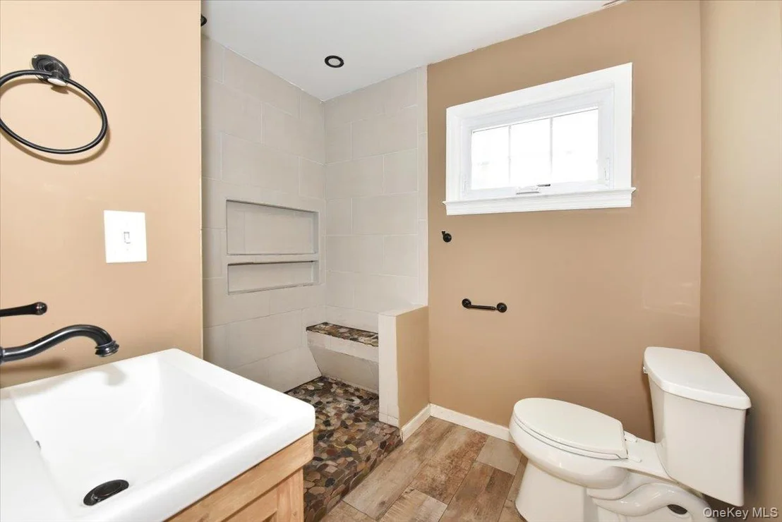 Photo of 20 Dumond Place