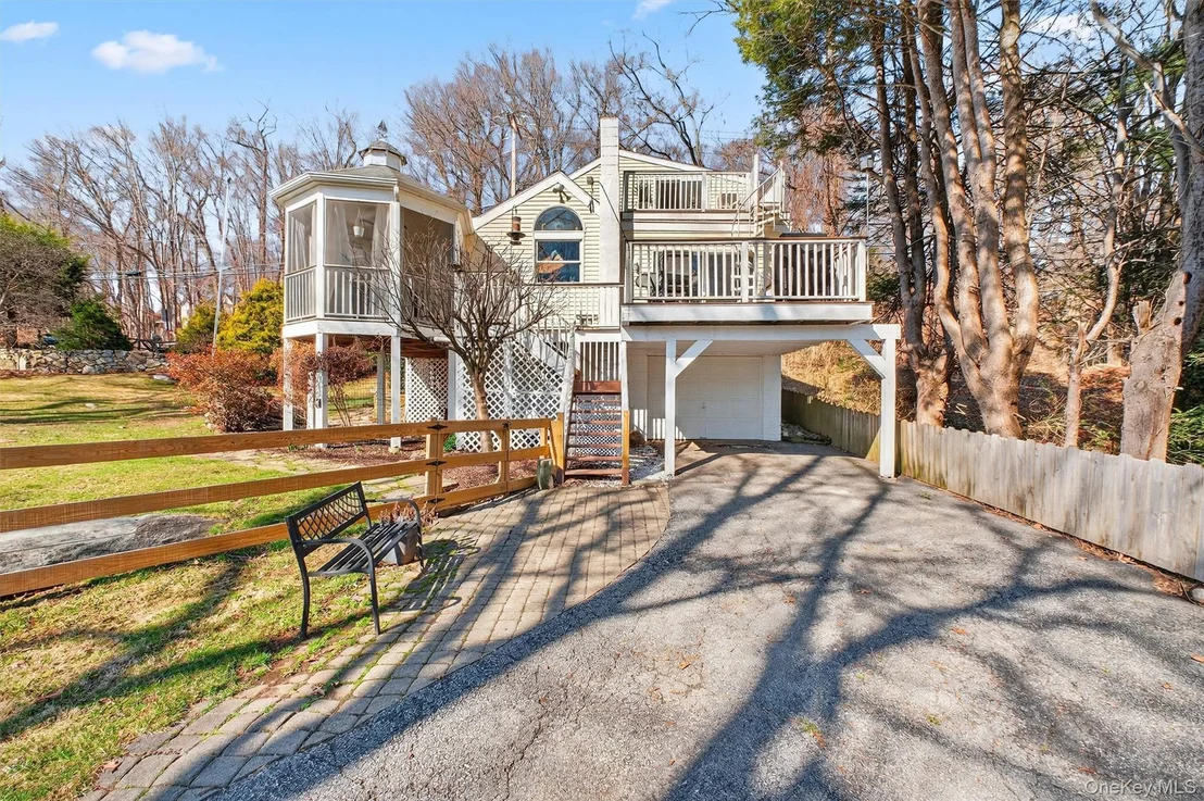 Photo of 255 Haviland Drive