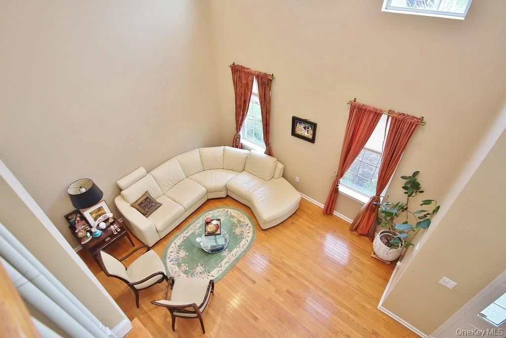 Photo of 216 Roosevelt Drive