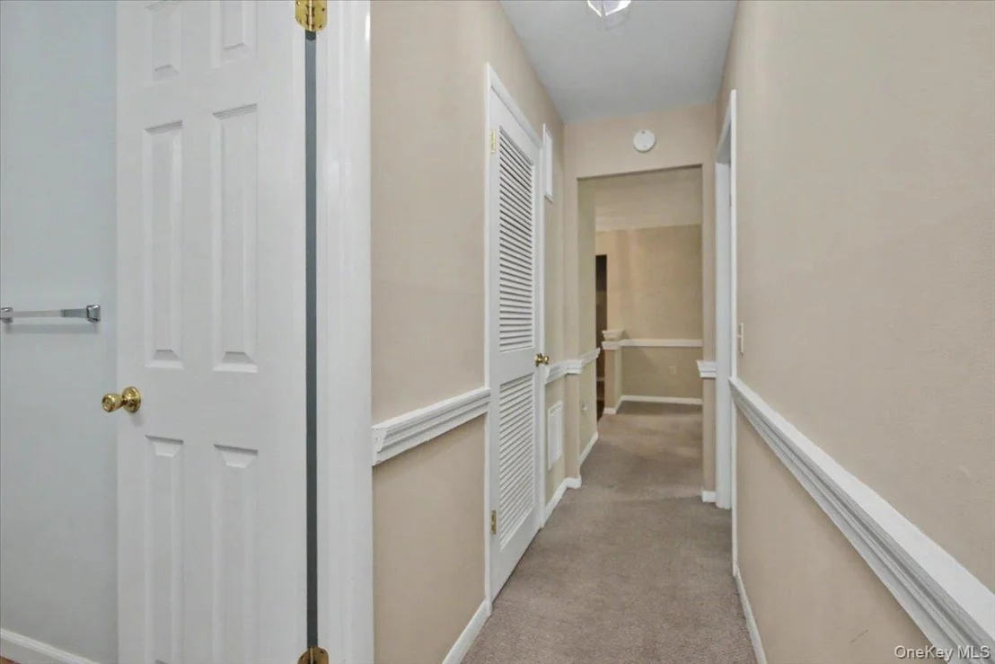 Photo of Unit D at 902 Commons Way
