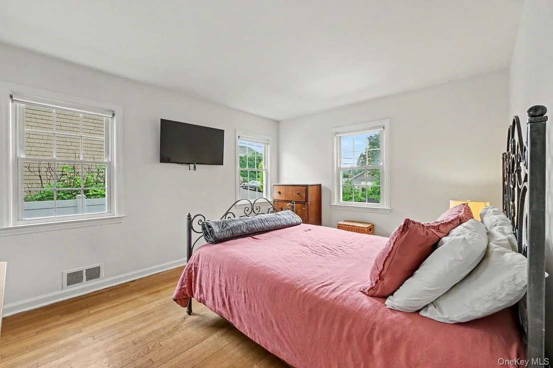 Photo of 2 Edward Street