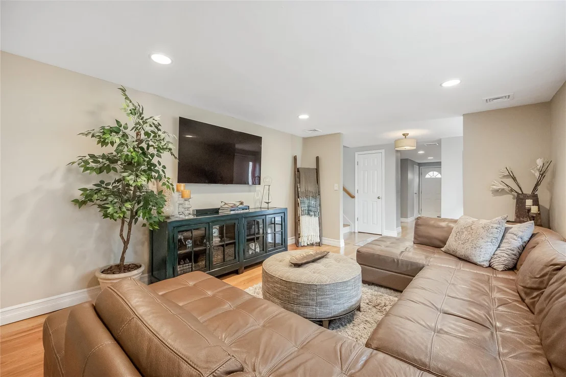 Photo of 12 Dover Lane