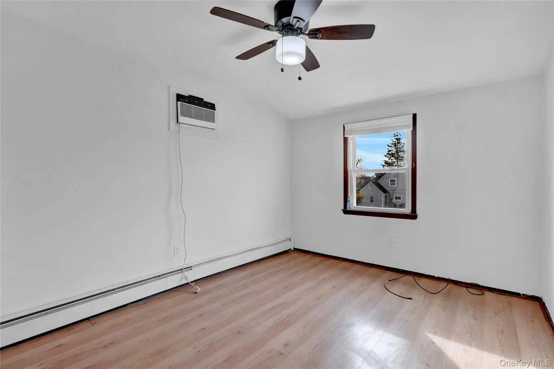 Photo of 31 Bluespruce Road