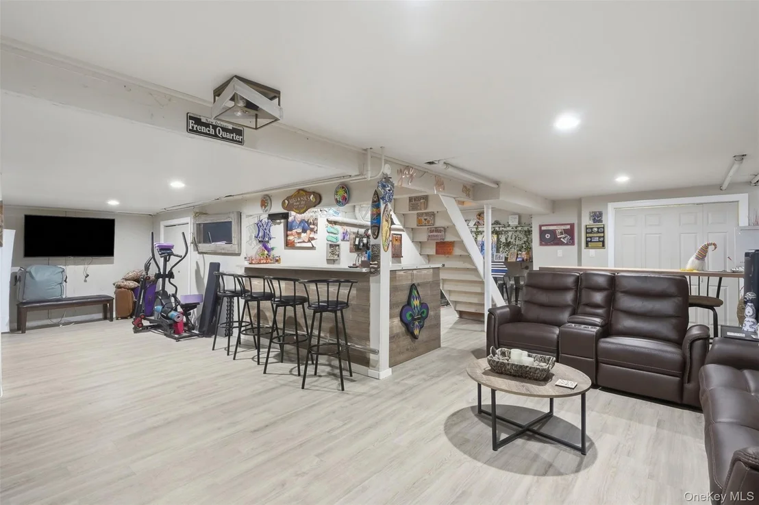 Photo of 16 Larkin Lane