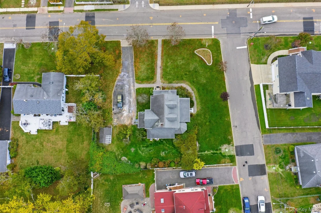 Photo of 366 Rider Avenue