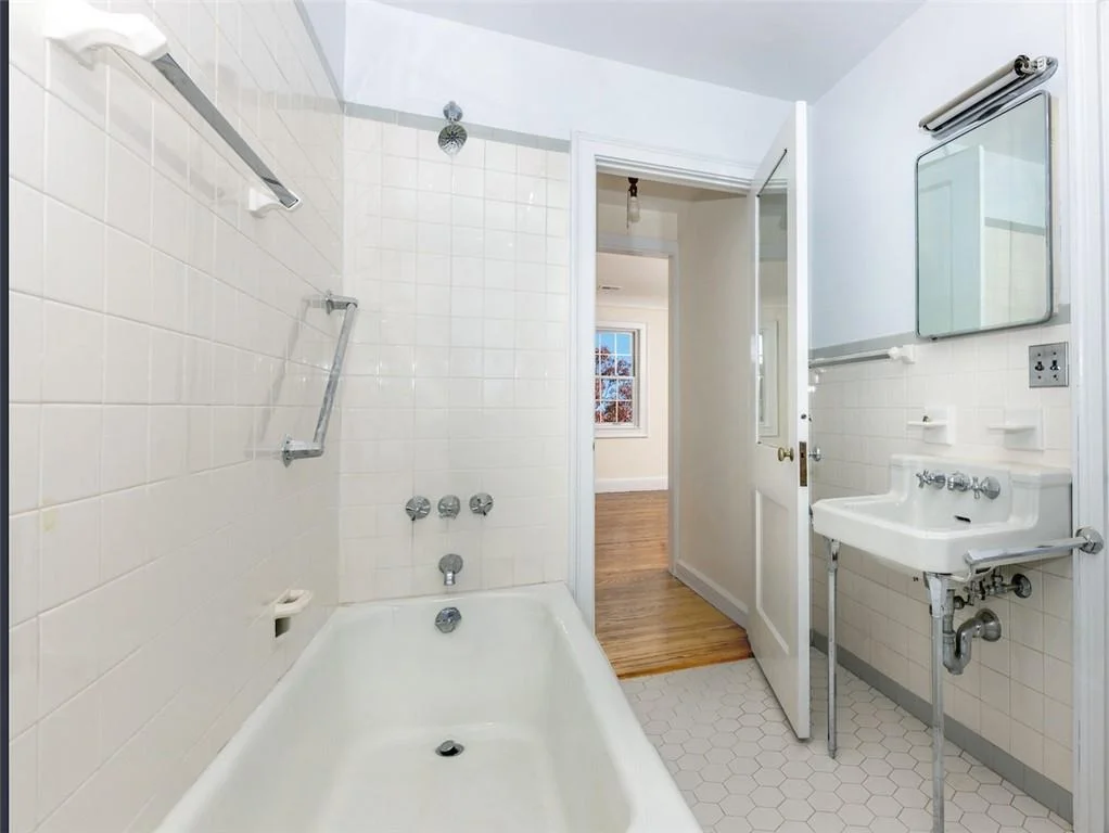 Photo of 44 Sherman Avenue