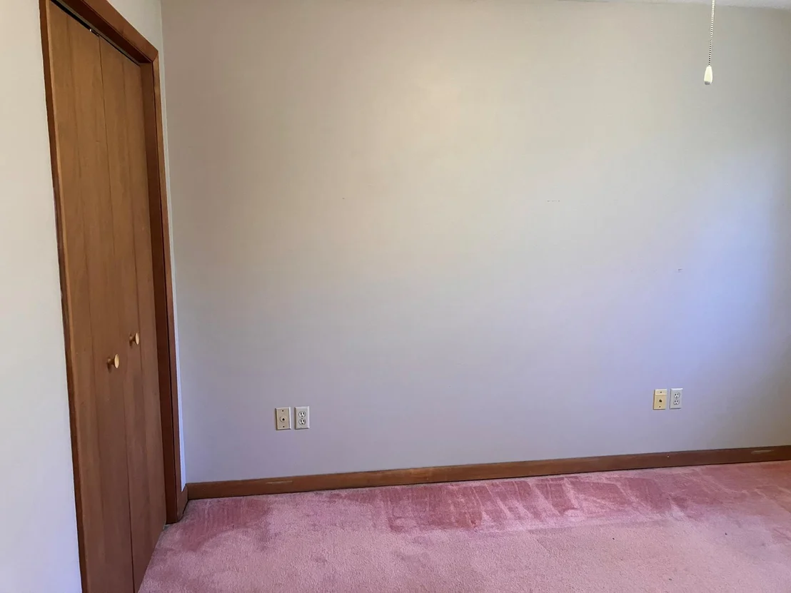 Photo of 218 Roosevelt Road