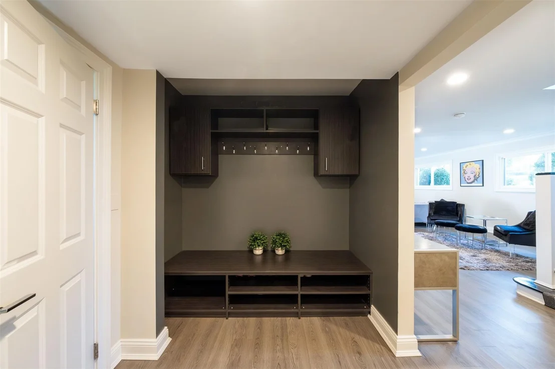 Photo of 6 Hubbard Circle