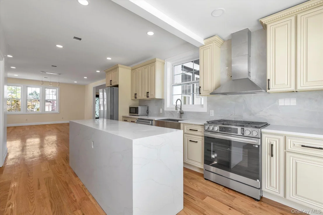 Photo of 27 2nd Street