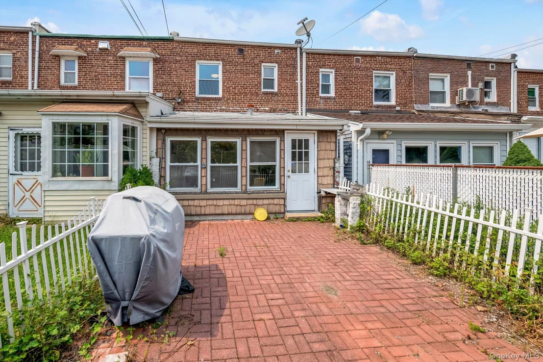 Photo of 15150 11th Avenue