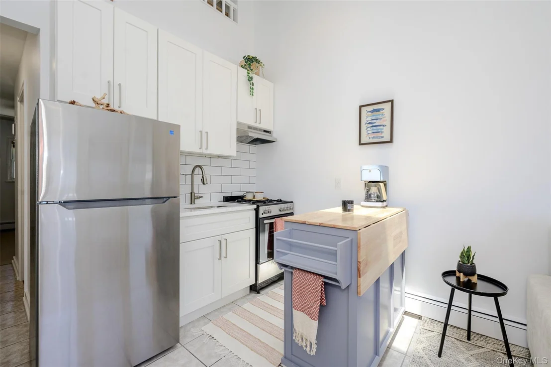 Photo of Unit 11 at 979 Oceanfront