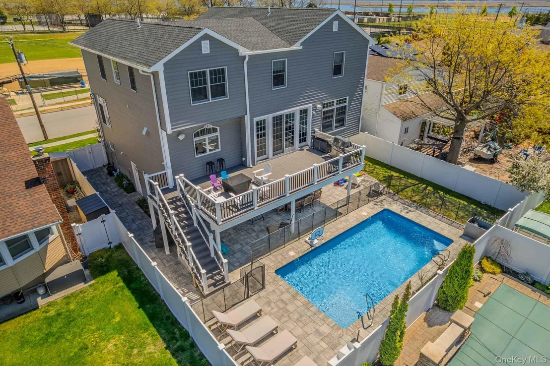 Photo of 3810 Greentree Drive