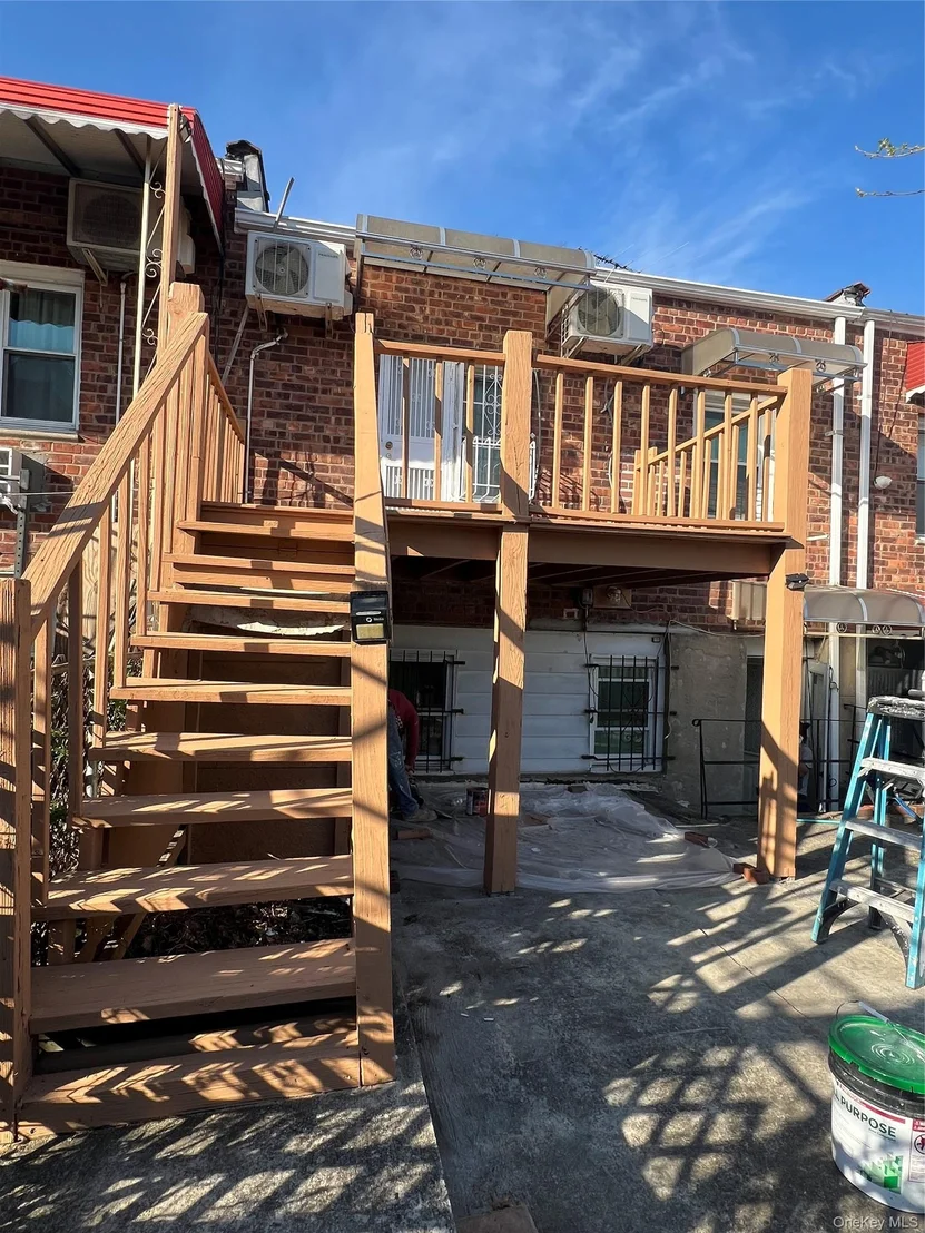 Photo of 152-10 Peck Avenue
