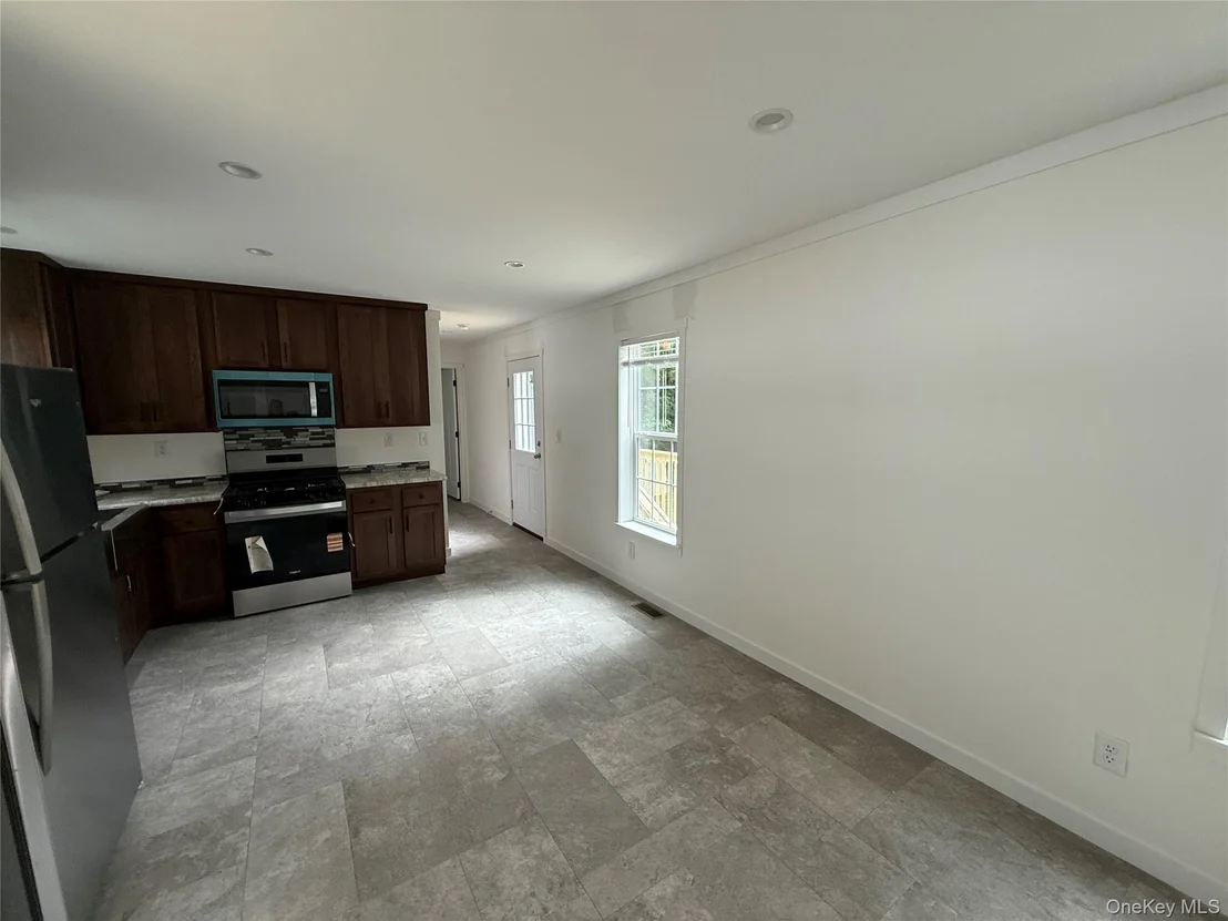 Photo of 128 Forest Park