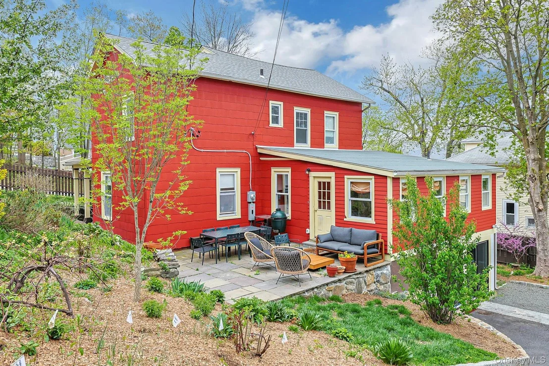 Photo of 41 Clinton Avenue