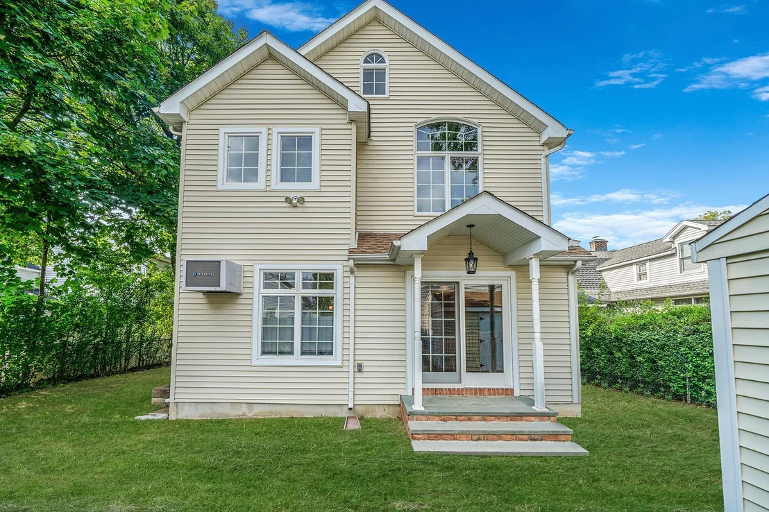 Photo of 125 Shields Avenue
