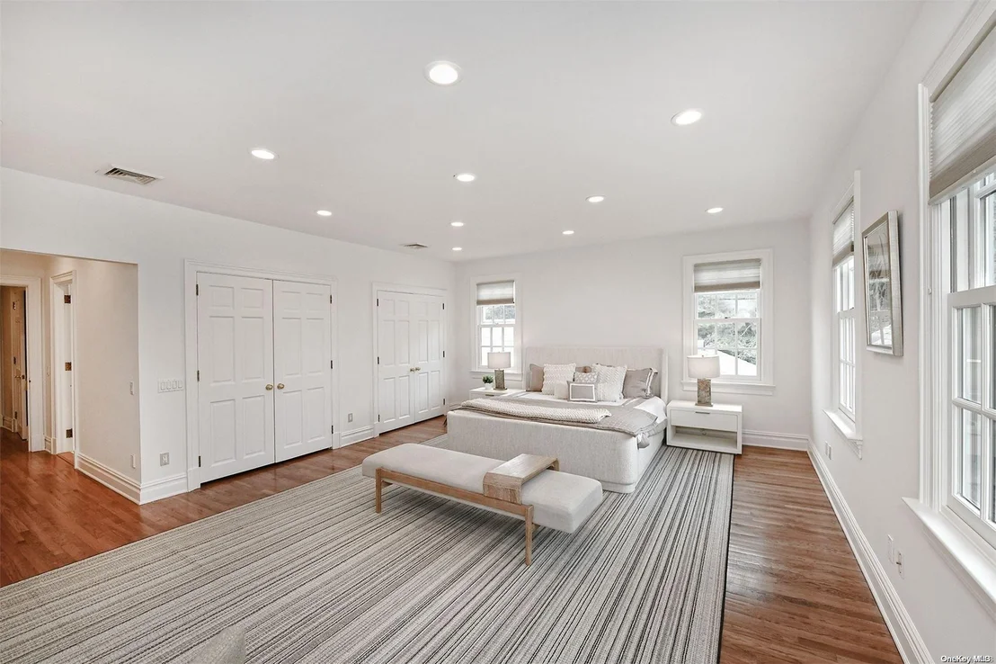 Photo of 9 Colonial Drive