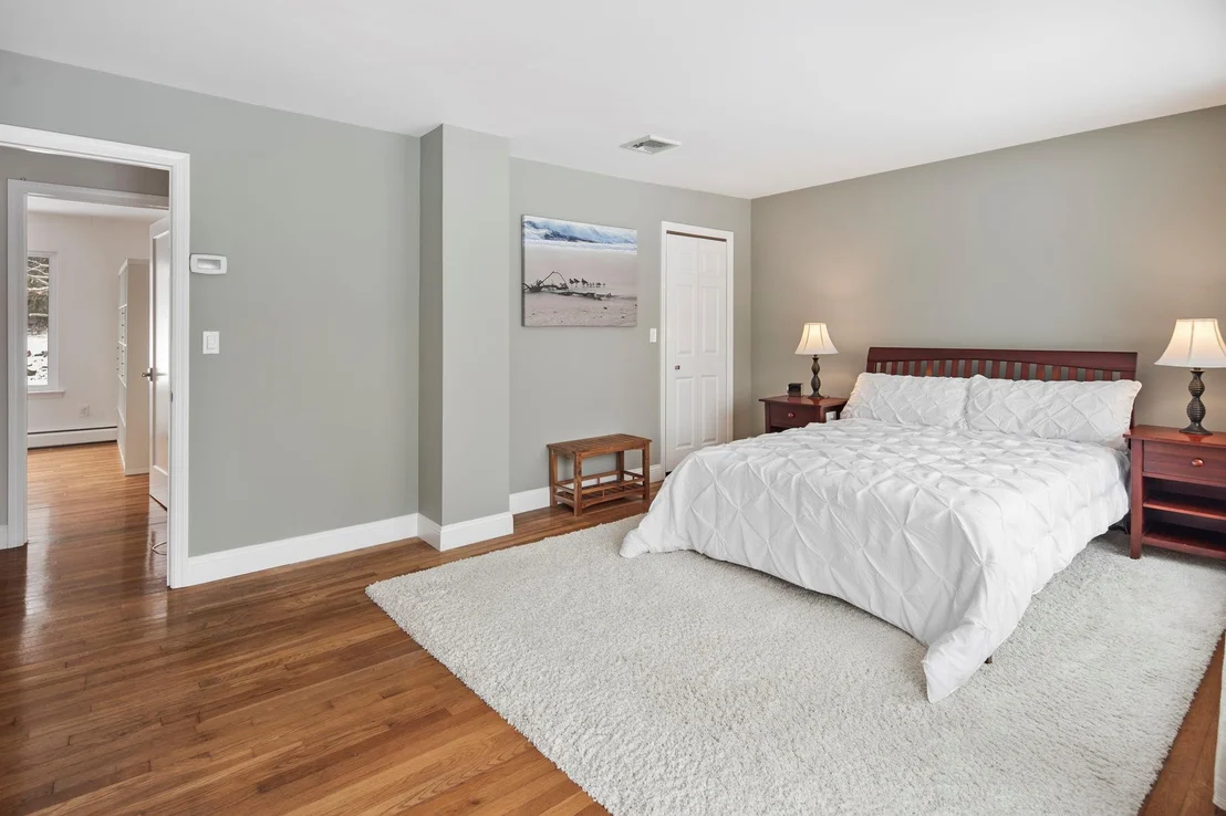 Photo of 24 Greenbriar Drive