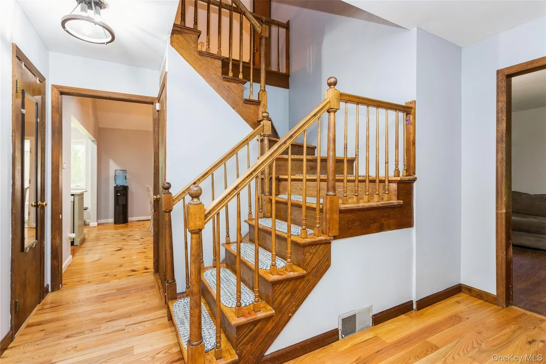 Photo of 324 Garrison Woods Lane
