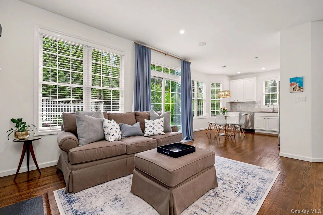 Photo of 32 Valimar Boulevard