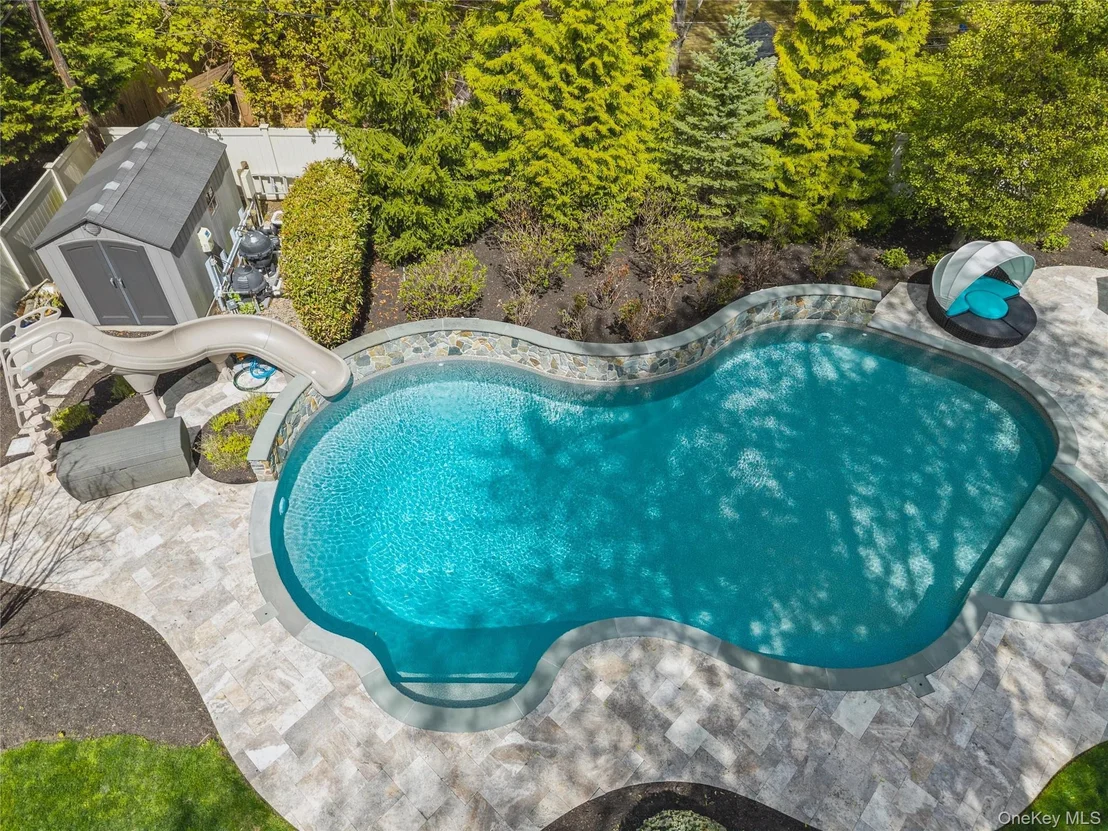Photo of 10 Kingfisher Drive