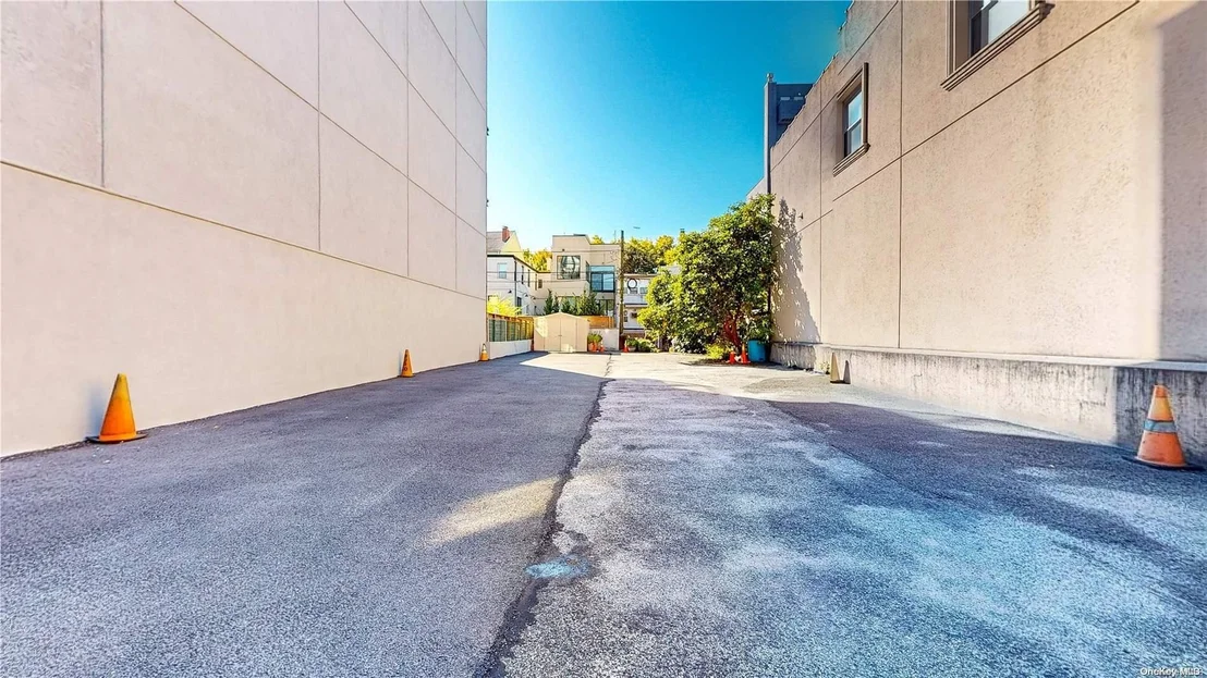 Photo of 38 Devoe Street