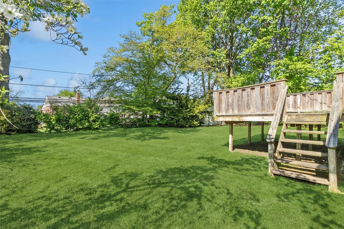 Photo of 56 Hayrick Lane