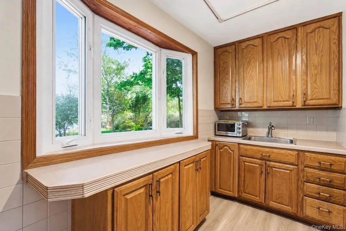 Photo of 1016 Howells Road
