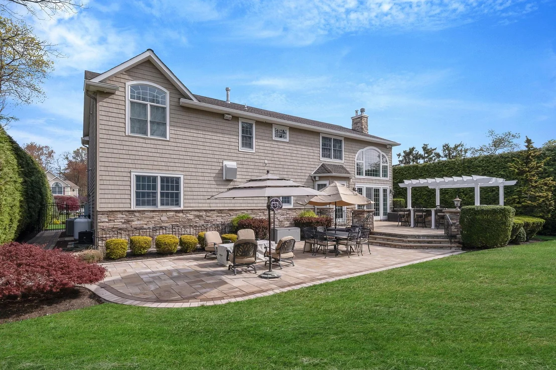 Photo of 184 Hickory Lane