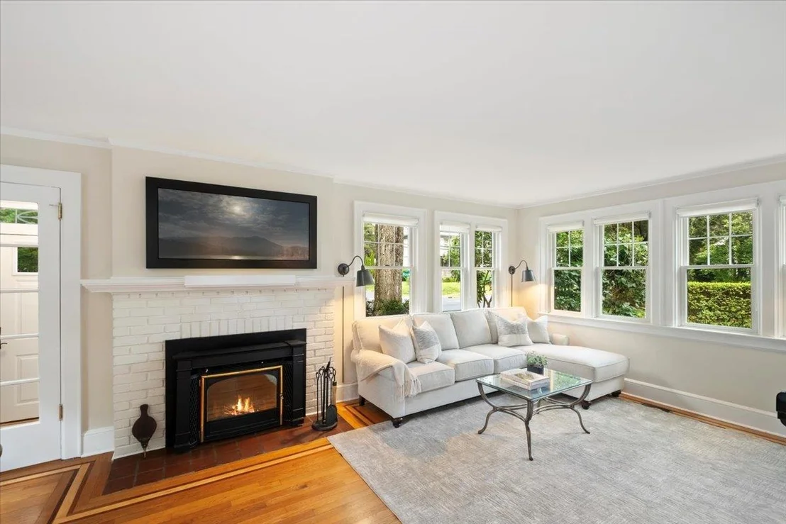 Photo of 216 Boulevard