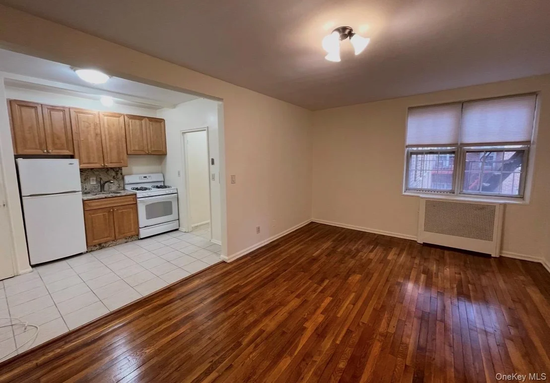 Photo of Unit B24 at 776 Bronx River Road